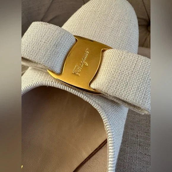 Vintage 90s Salvatore Ferragamo cream linen bow toe kitten heels women’s 7 1/2 - Picture 9 of 14